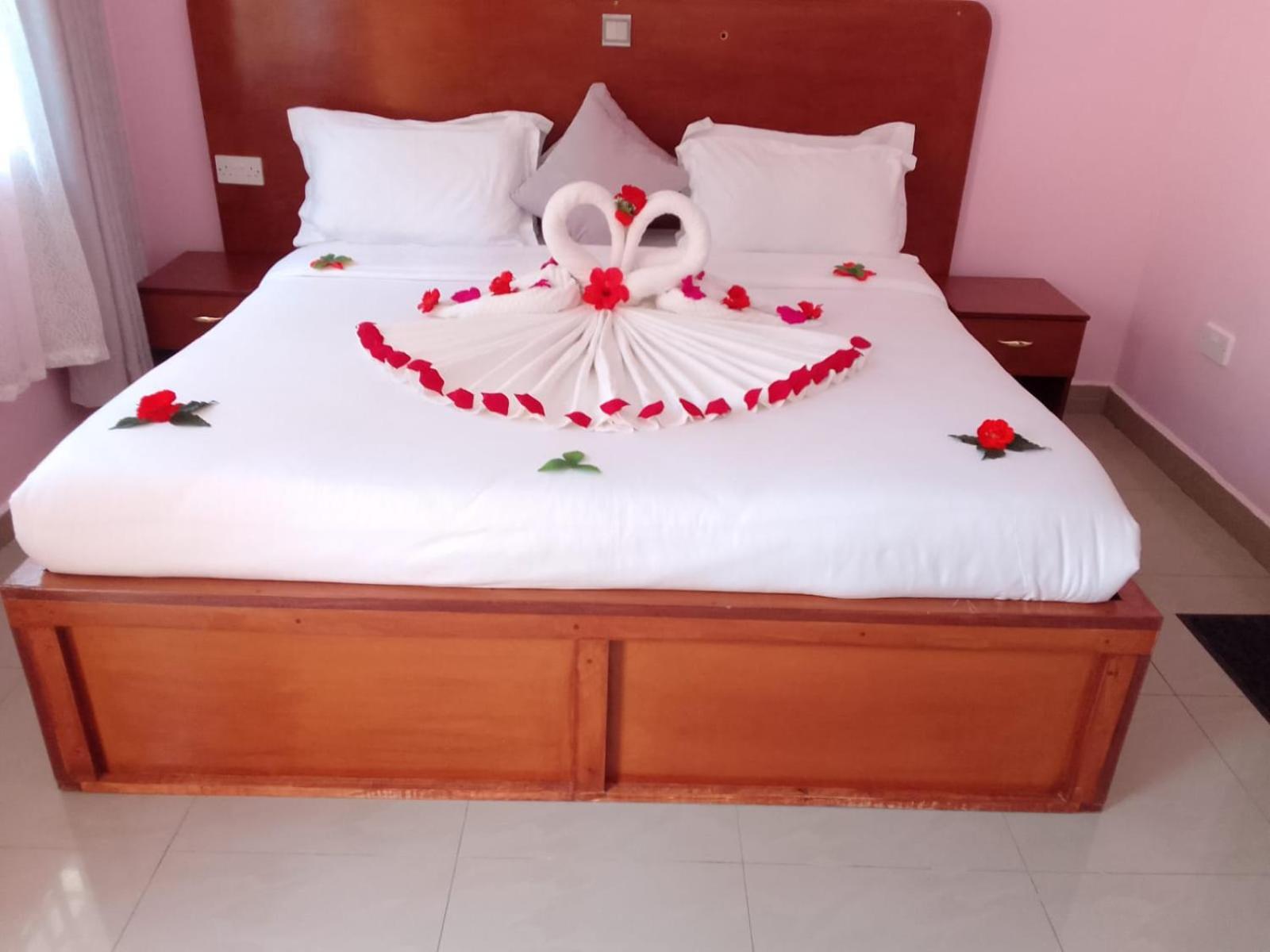 Juniper Park Resort Nyahururu Dış mekan fotoğraf